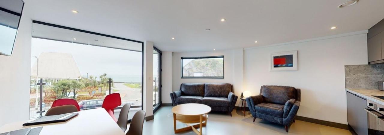2 The View Apartments Ilfracombe - Seafront, Parking, Lift, Ev Εξωτερικό φωτογραφία