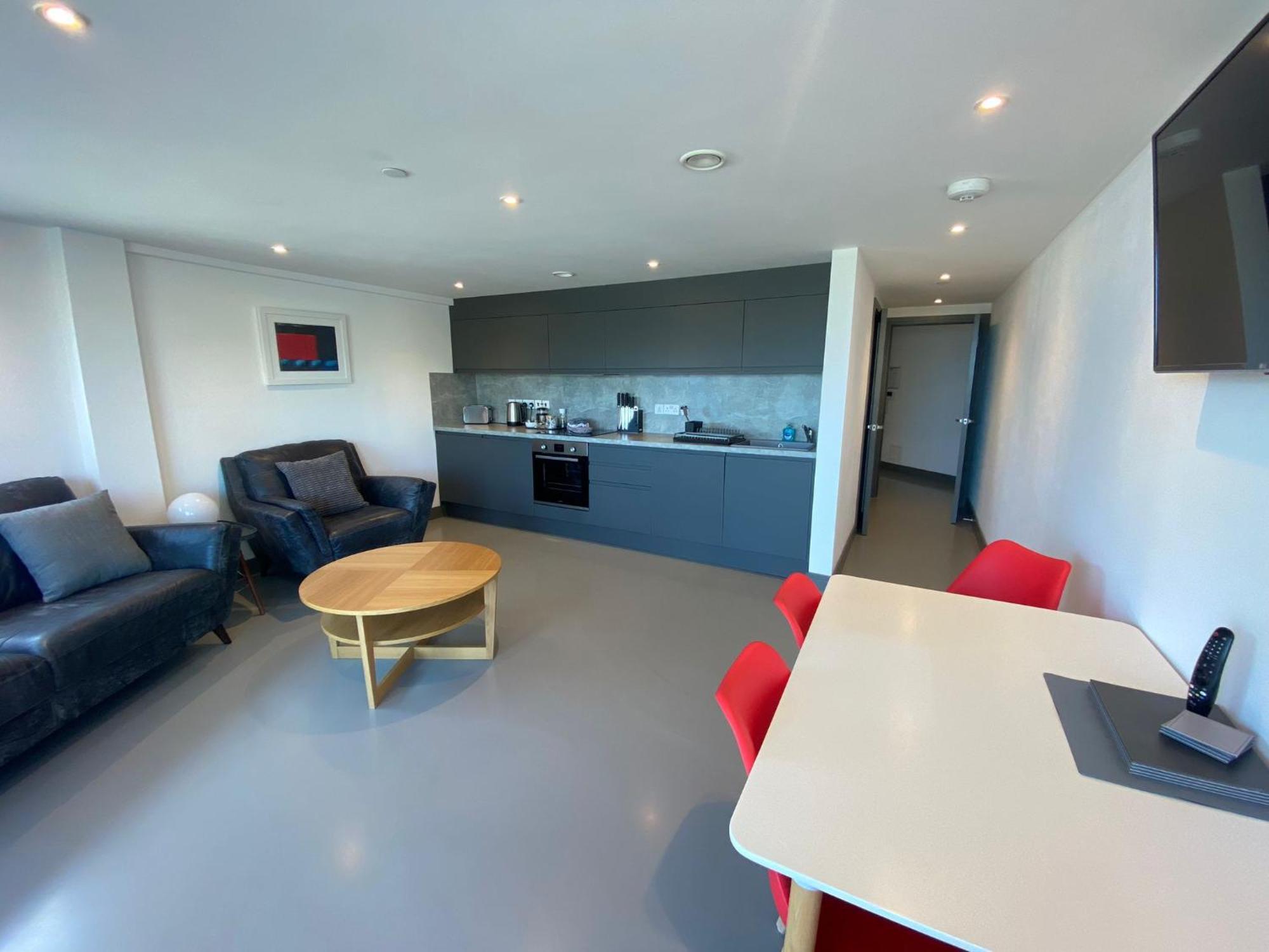 2 The View Apartments Ilfracombe - Seafront, Parking, Lift, Ev Εξωτερικό φωτογραφία