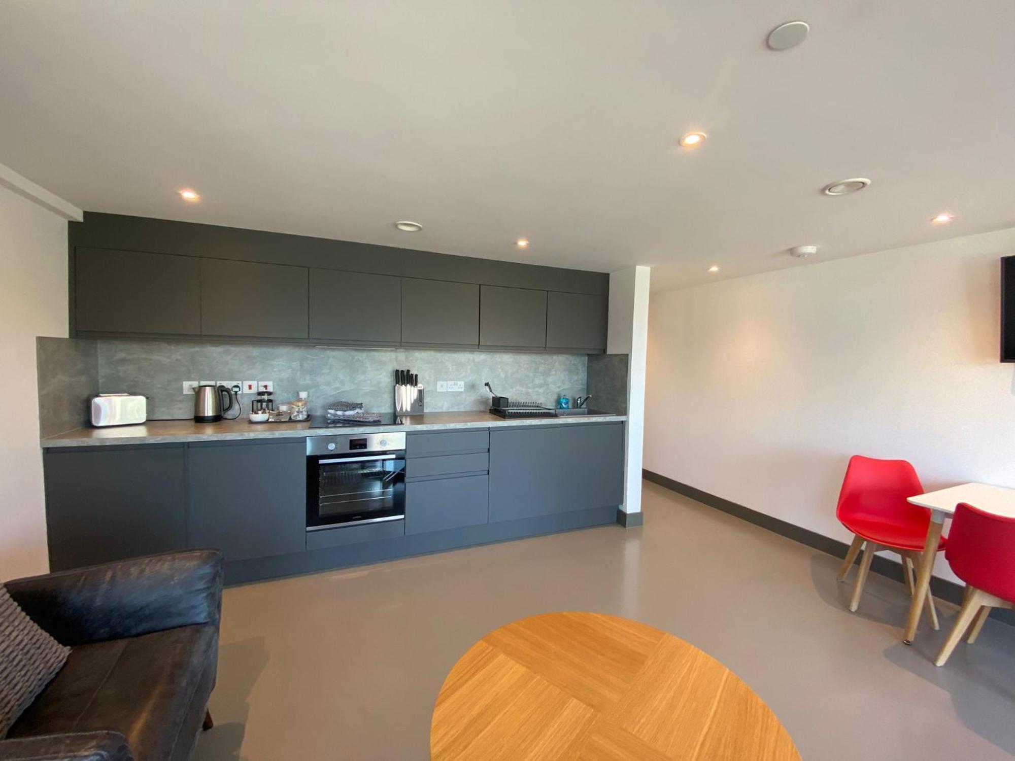 2 The View Apartments Ilfracombe - Seafront, Parking, Lift, Ev Εξωτερικό φωτογραφία