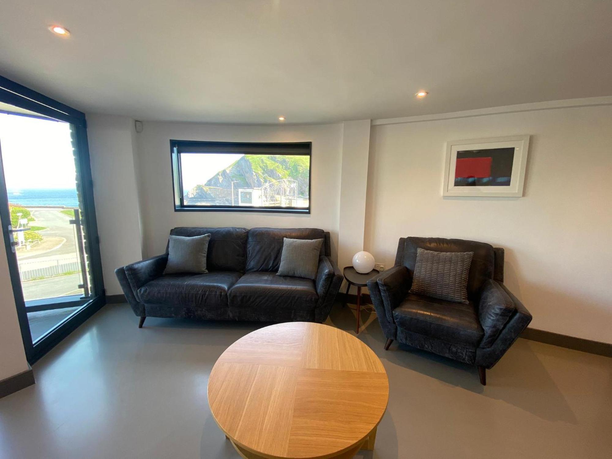 2 The View Apartments Ilfracombe - Seafront, Parking, Lift, Ev Εξωτερικό φωτογραφία