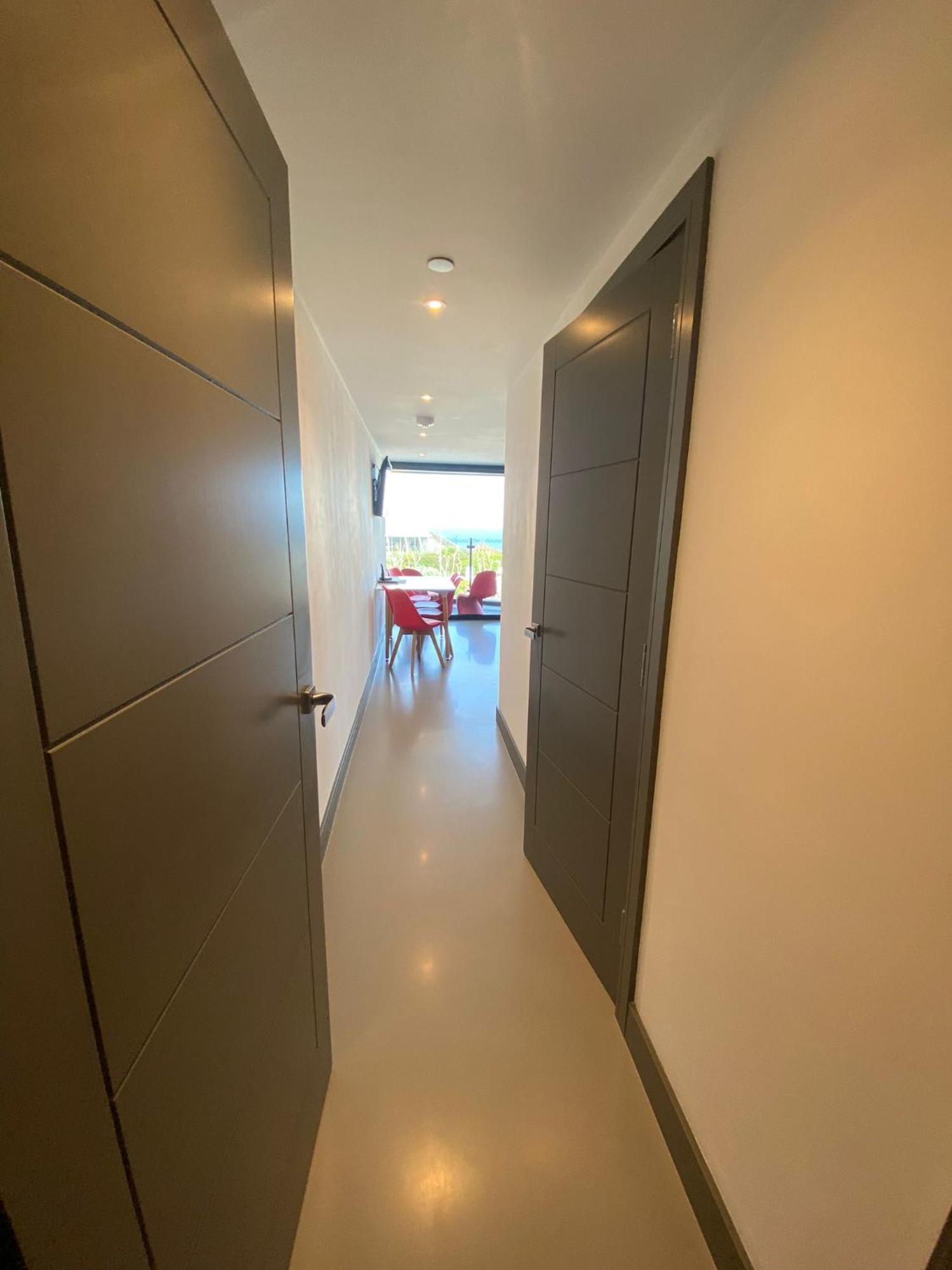 2 The View Apartments Ilfracombe - Seafront, Parking, Lift, Ev Εξωτερικό φωτογραφία