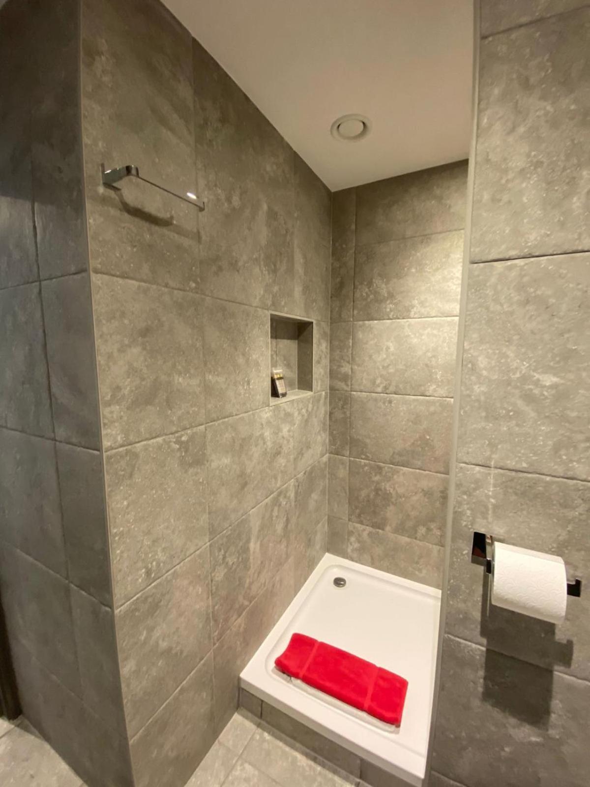 2 The View Apartments Ilfracombe - Seafront, Parking, Lift, Ev Εξωτερικό φωτογραφία
