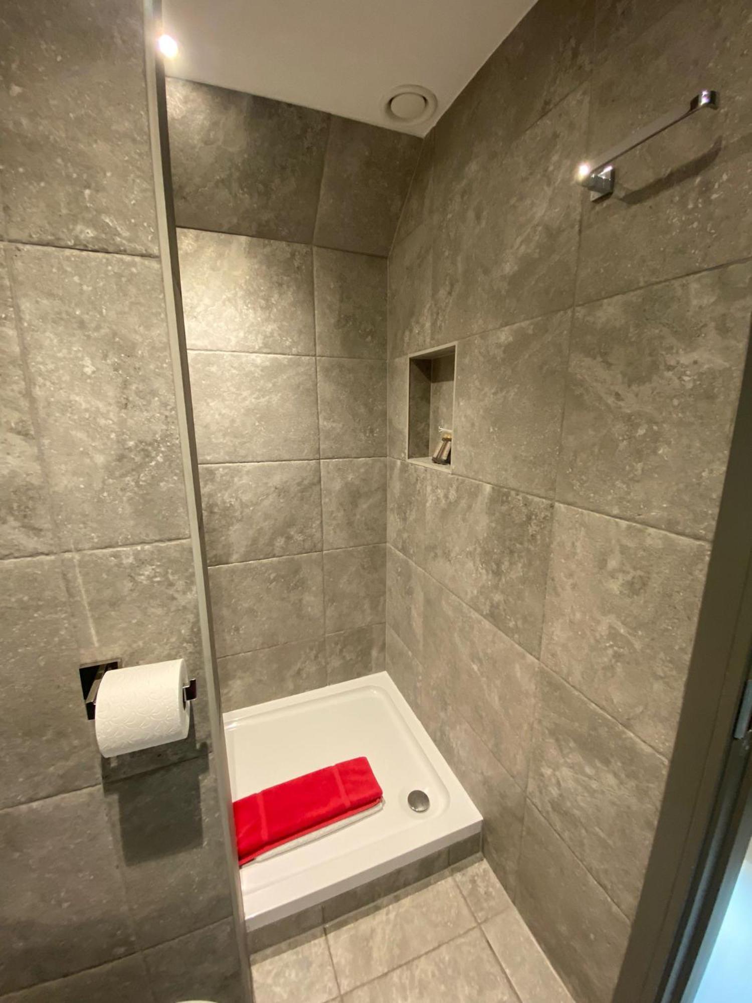 2 The View Apartments Ilfracombe - Seafront, Parking, Lift, Ev Εξωτερικό φωτογραφία