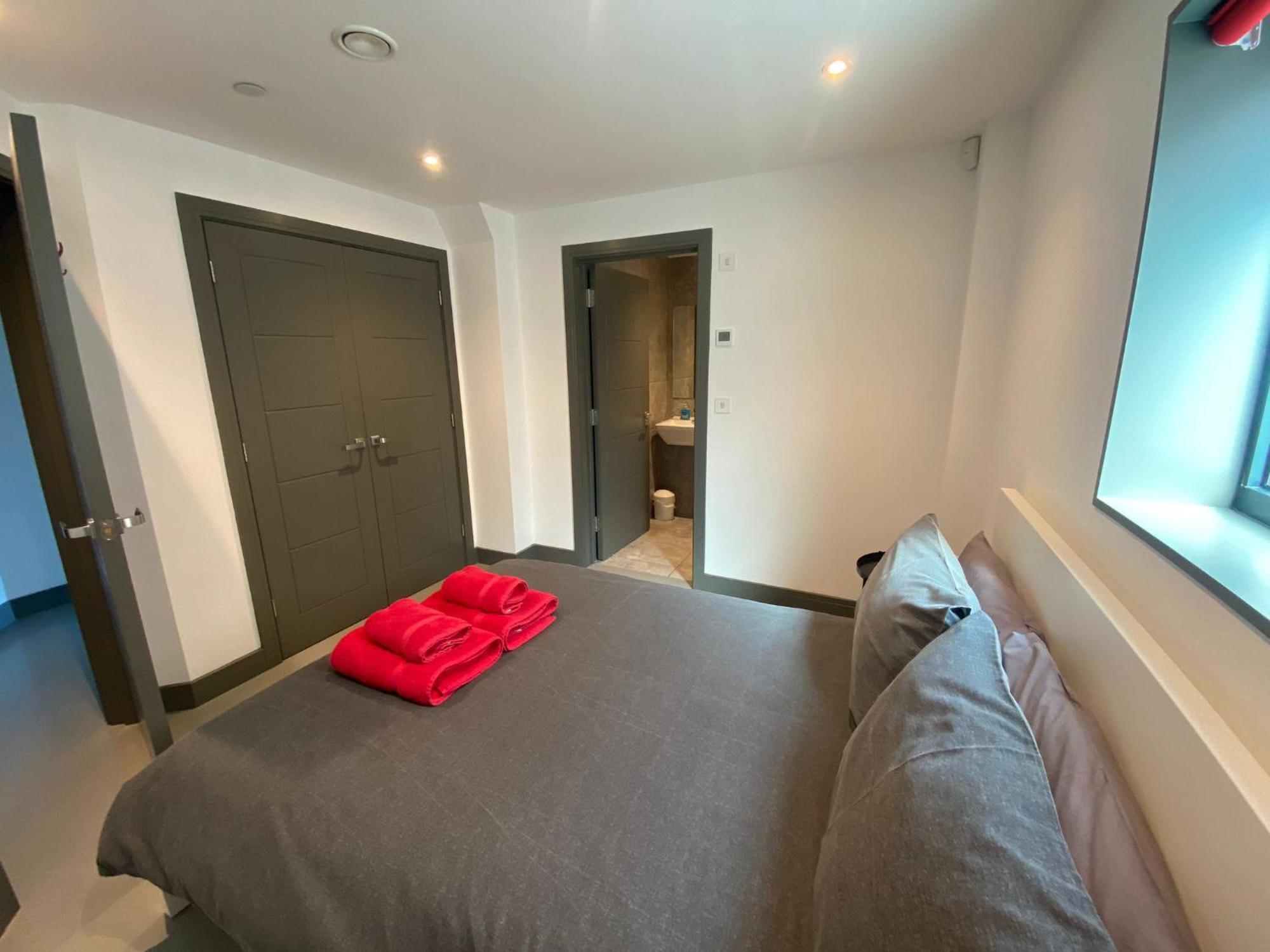 2 The View Apartments Ilfracombe - Seafront, Parking, Lift, Ev Εξωτερικό φωτογραφία