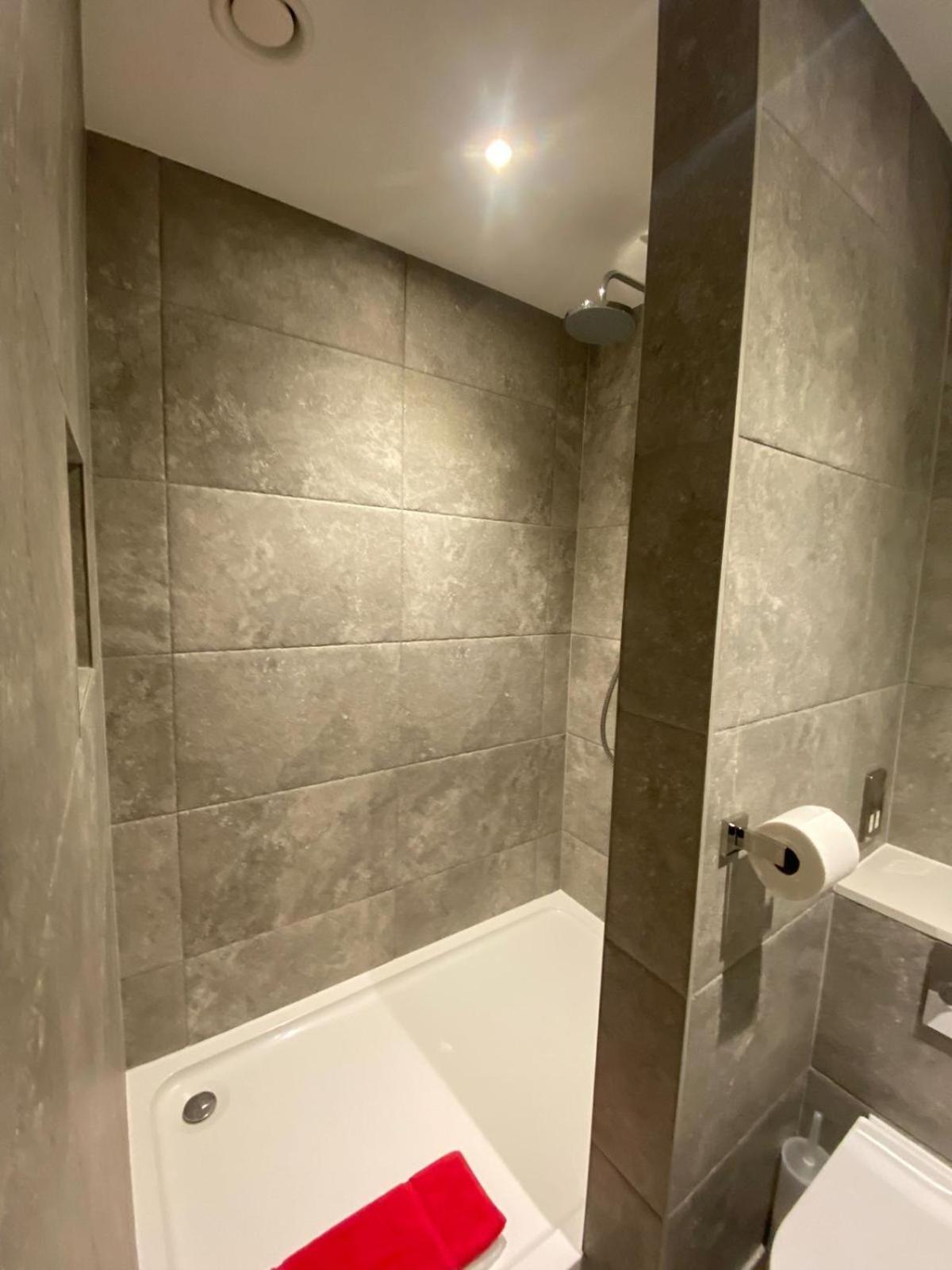 2 The View Apartments Ilfracombe - Seafront, Parking, Lift, Ev Εξωτερικό φωτογραφία